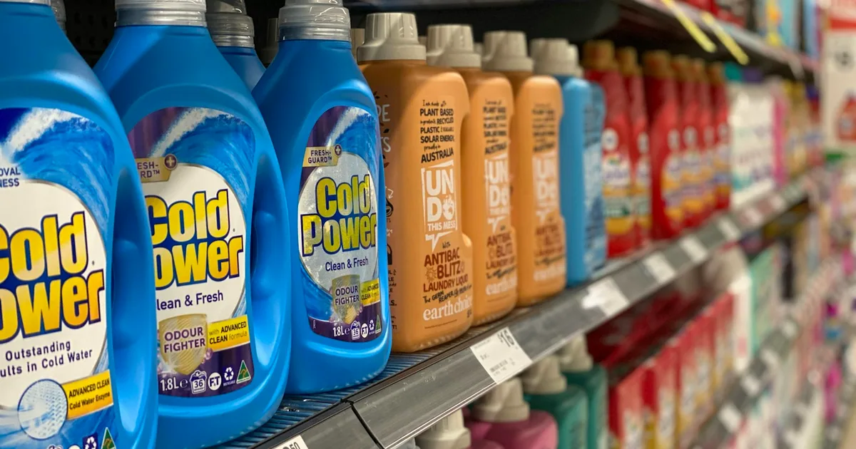 lava e seca com vapor — Por que só olhar para a enzima lipase no sabão não resolve seu problema de lavanderia
